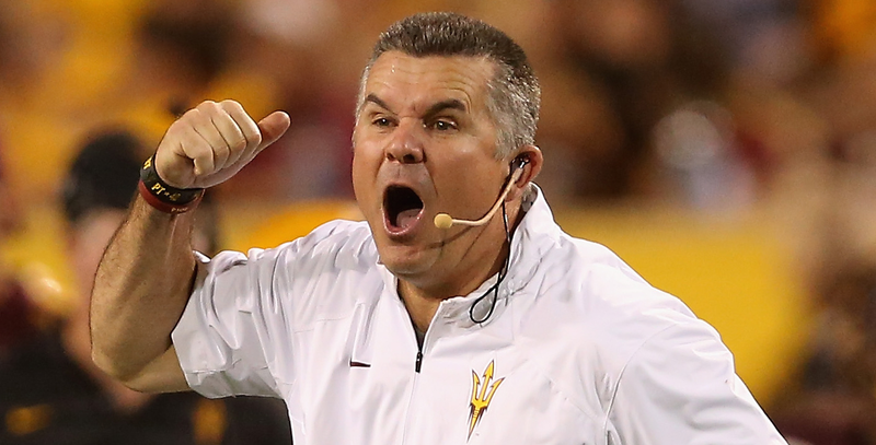 Illustration for article titled College Football Coaches Are Making Millions Off A Useless Metric